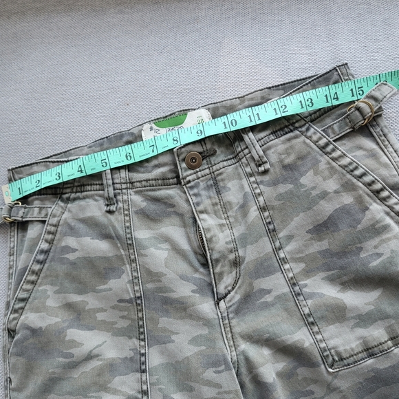Anthologies Women High Rise stretch cropped flare Utility Pants Green Camo 28 - Picture 4 of 11